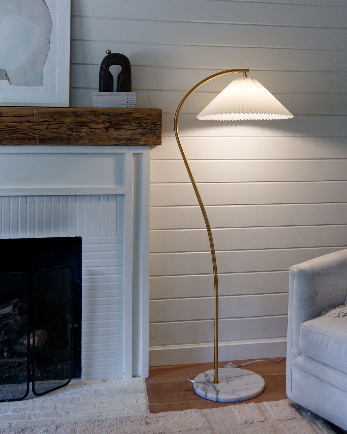 CHIPHY Athena LEDフロアライト 175cm The Athena Floor Lamp | Brightech