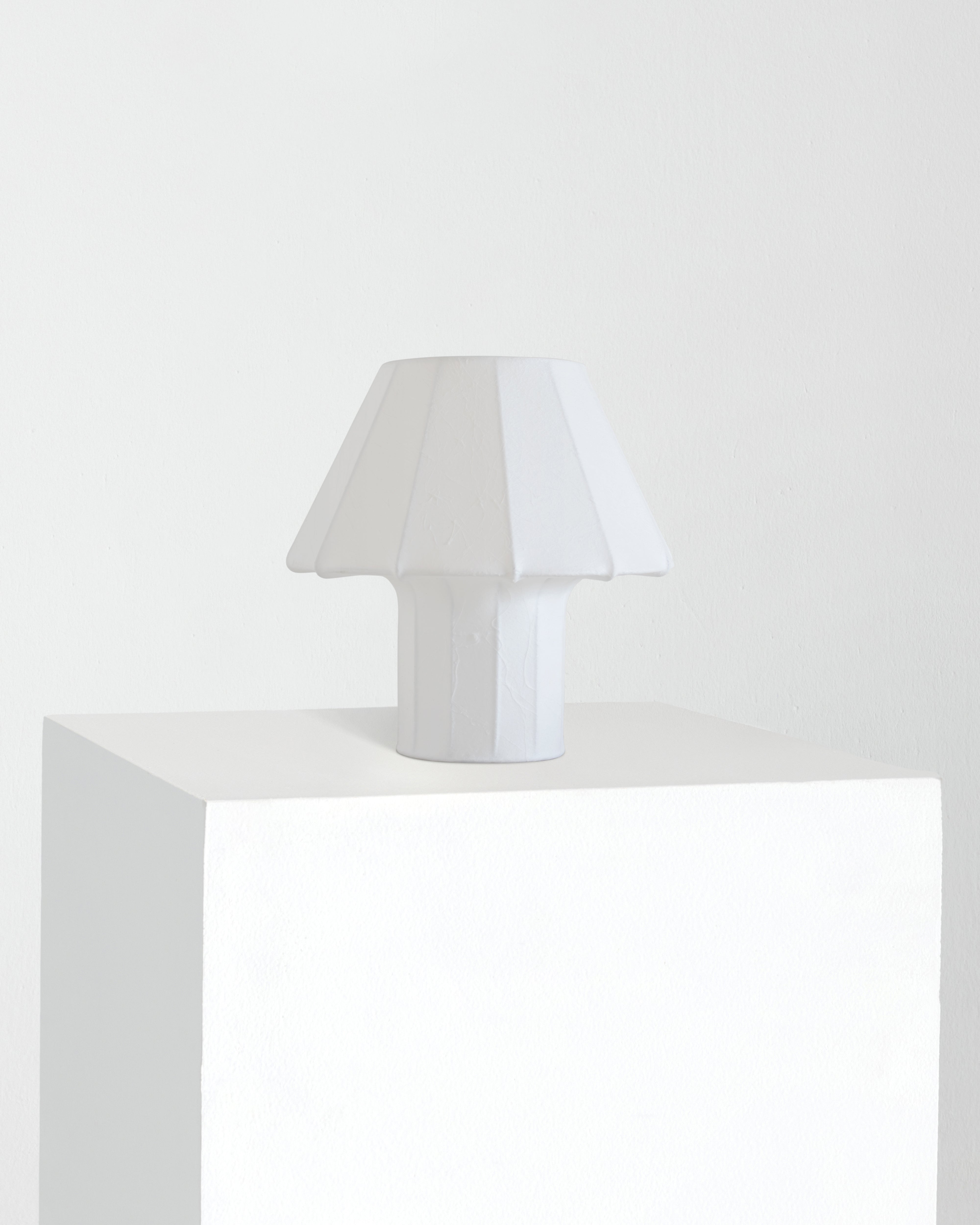 Celeste Cream Resin Table Lamp | Brightech
